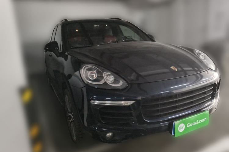 Used Porsche Cayenne  Front Right 45 Deg