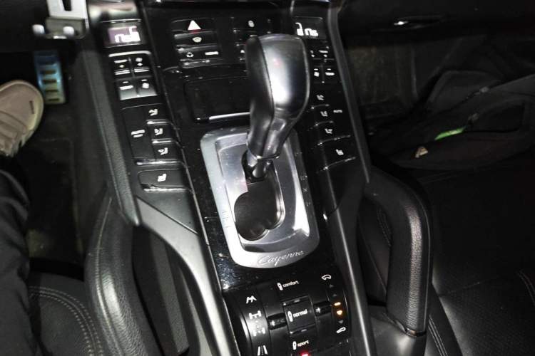 Used Porsche Cayenne 2011 Cayenne S 4.8L Gear Lever