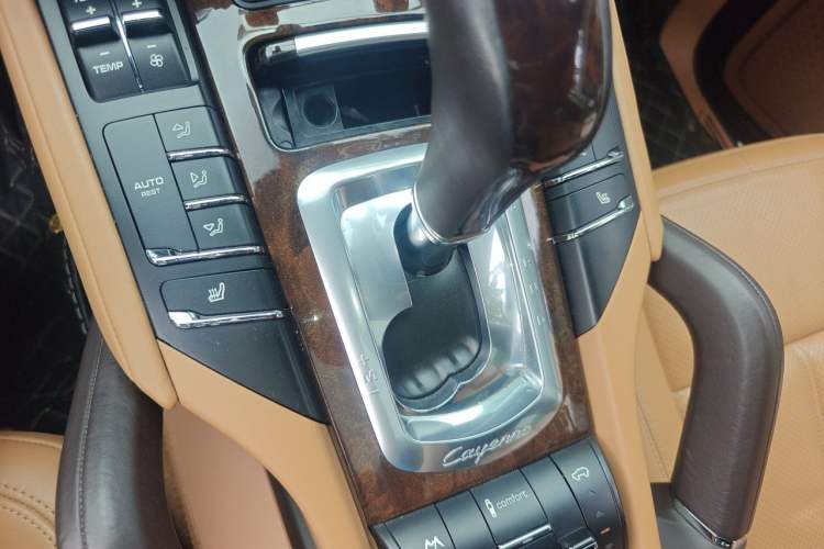 Used Porsche Cayenne 2011 Cayenne 3.0T Gear Lever