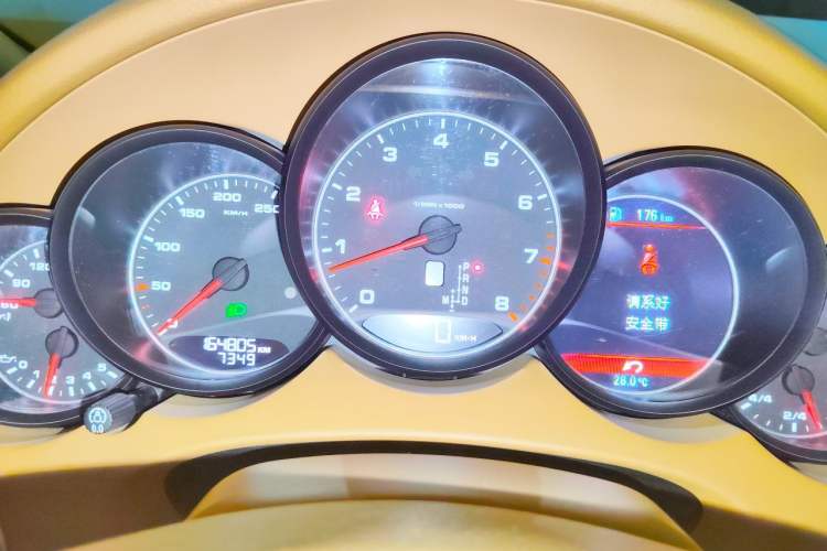 Used Porsche Cayenne 2011 Cayenne 3.0T Instrument Cluster