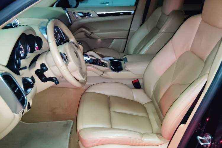 Used Porsche Cayenne 2011 Cayenne 3.0T Left Front Seat