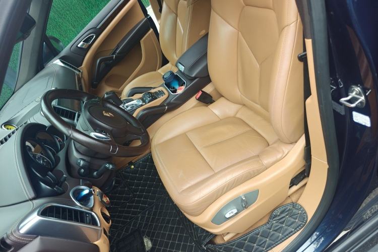 Used Porsche Cayenne 2011 Cayenne 3.0T Left Front Seat