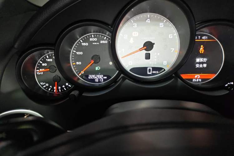 Used Porsche Cayenne 2011 Cayenne S 4.8L Odometer Close Up
