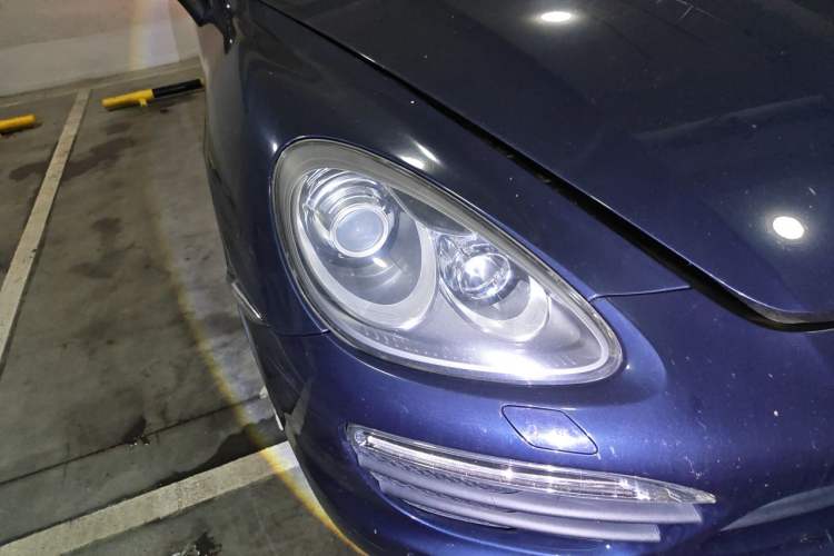 Used Porsche Cayenne 2011 Cayenne S 4.8L Right Front Headlight