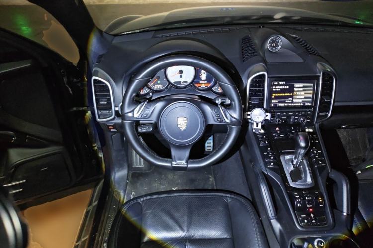 Used Porsche Cayenne 2011 Cayenne S 4.8L Steering Wheel