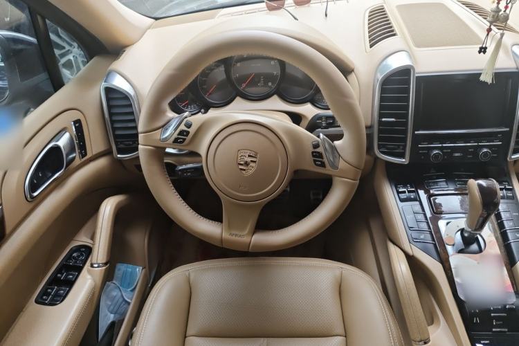 Used Porsche Cayenne 2011 Cayenne 3.0T Steering Wheel
