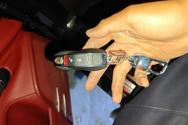 Used Porsche Cayenne 2011 Cayenne 3.0T Vehicle Key