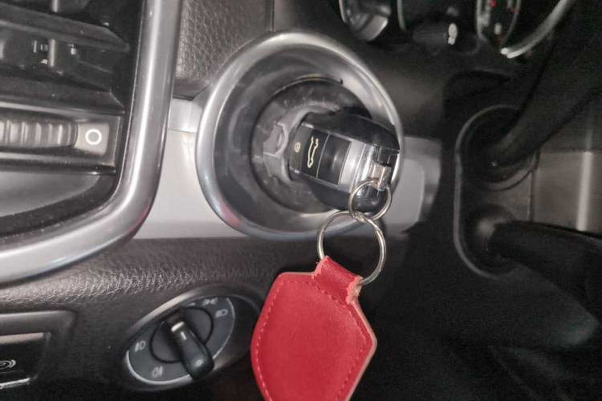 Used Porsche Cayenne  Vehicle Key