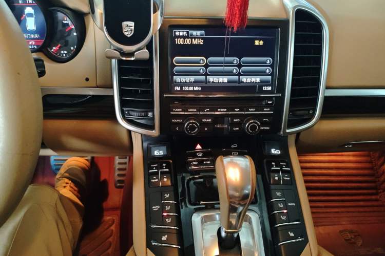 Used Porsche Cayenne 2011 Cayenne 3.0T Audio And AC Panel