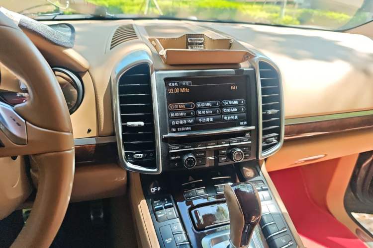 Used Porsche Cayenne 2011 Cayenne 3.0T Audio And AC Panel