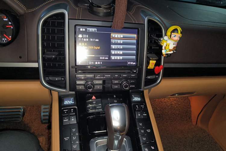 Used Porsche Cayenne 2011 Cayenne 3.0T Audio And AC Panel