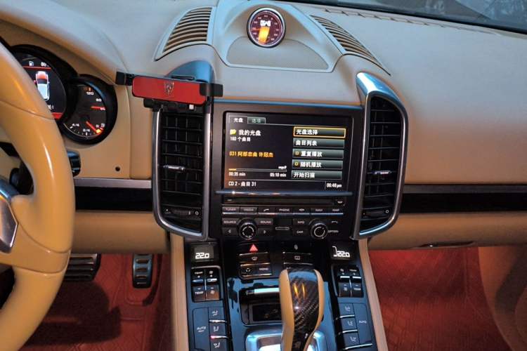 Used Porsche Cayenne 2011 Cayenne 3.0T Audio And AC Panel