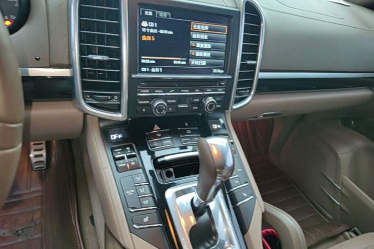 Used Porsche Cayenne 2011 Cayenne 3.0T Audio And AC Panel