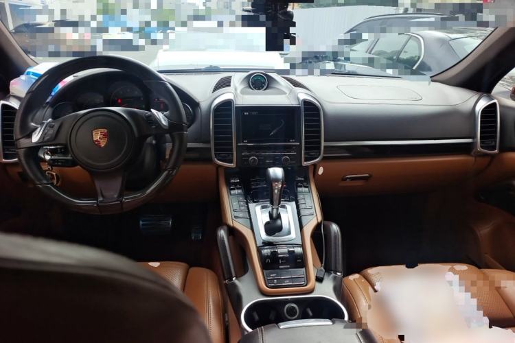 Used Porsche Cayenne 2011 Cayenne 3.0T Center Console