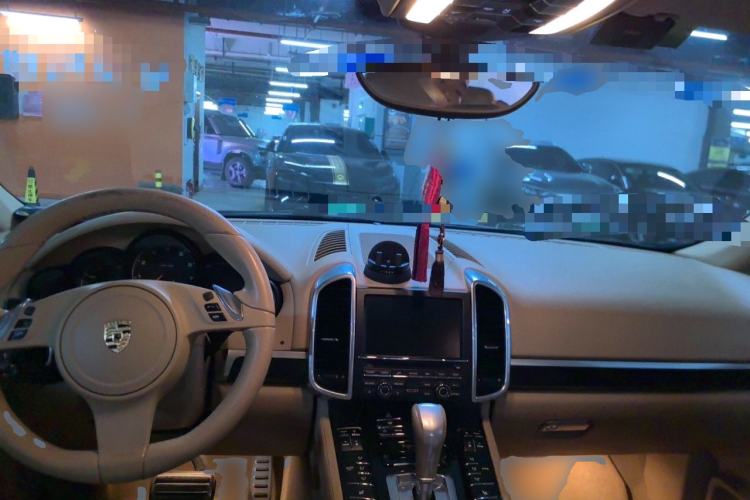 Used Porsche Cayenne 2011 Cayenne 3.0T Center Console