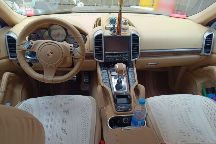 Used Porsche Cayenne 2011 Cayenne S Hybrid 3.0T Center Console