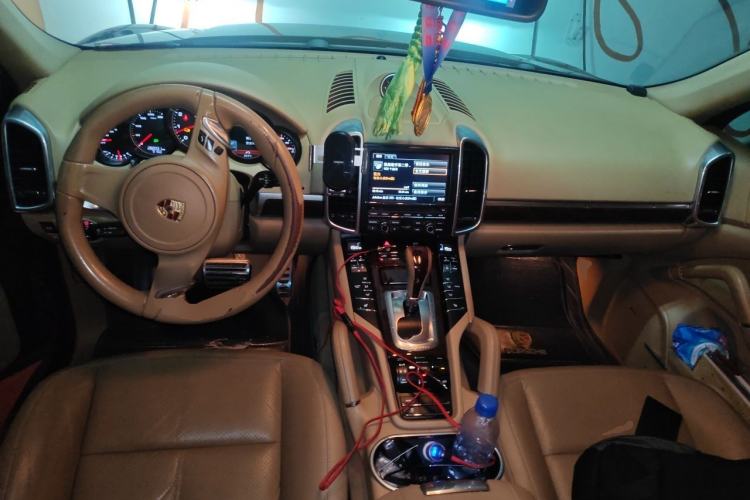 Used Porsche Cayenne 2011 Cayenne 3.0T Center Console