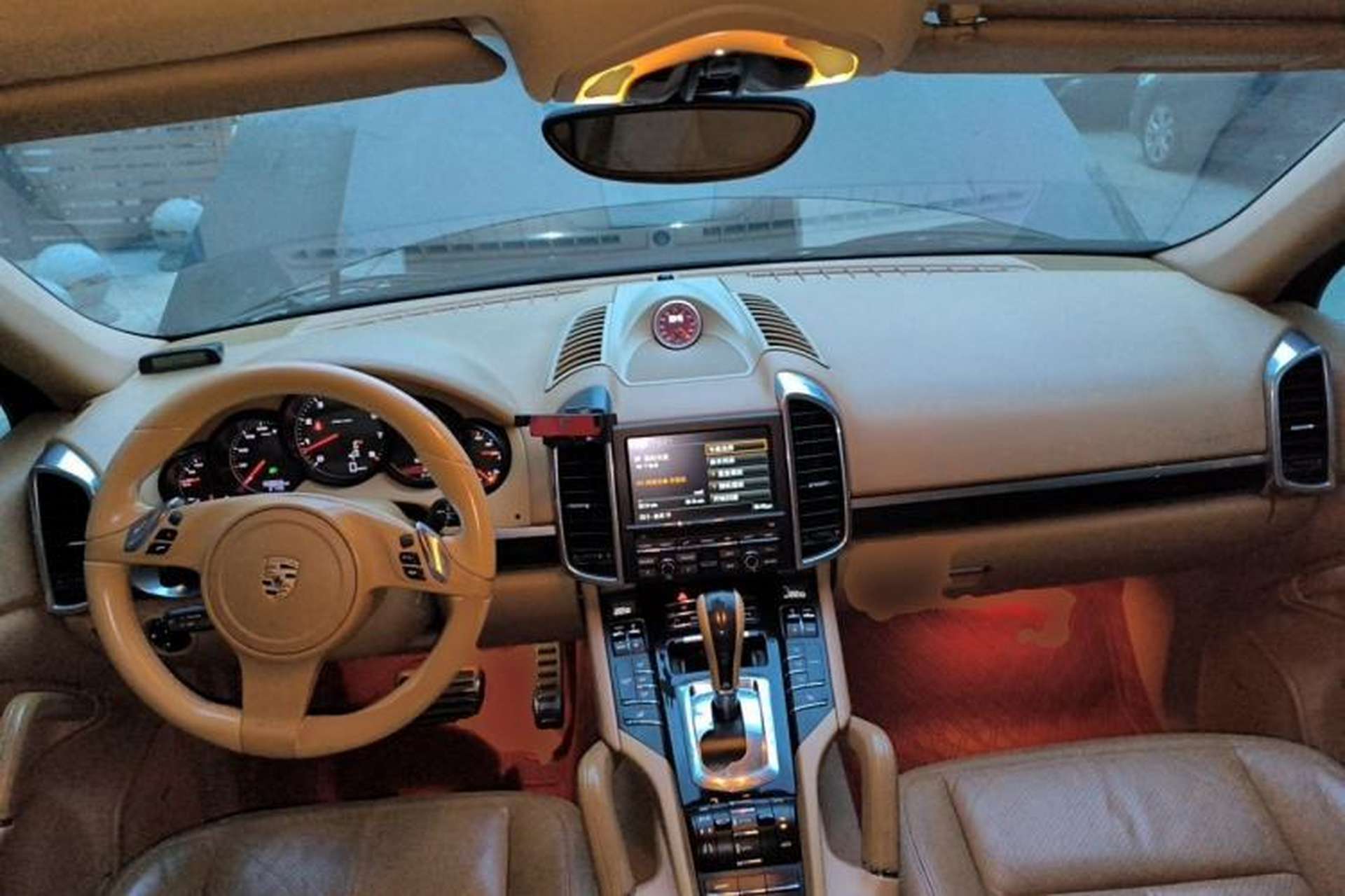 Used Porsche Cayenne 2011 Cayenne 3.0T Center Console
