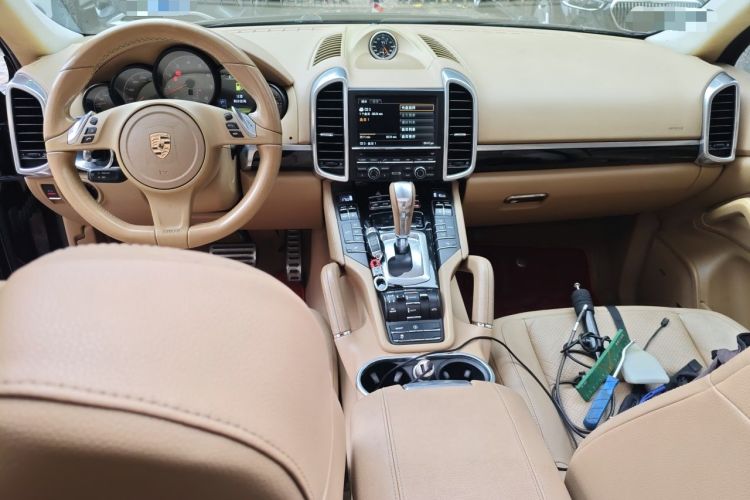 Used Porsche Cayenne 2011 Cayenne S 4.8L Center Console