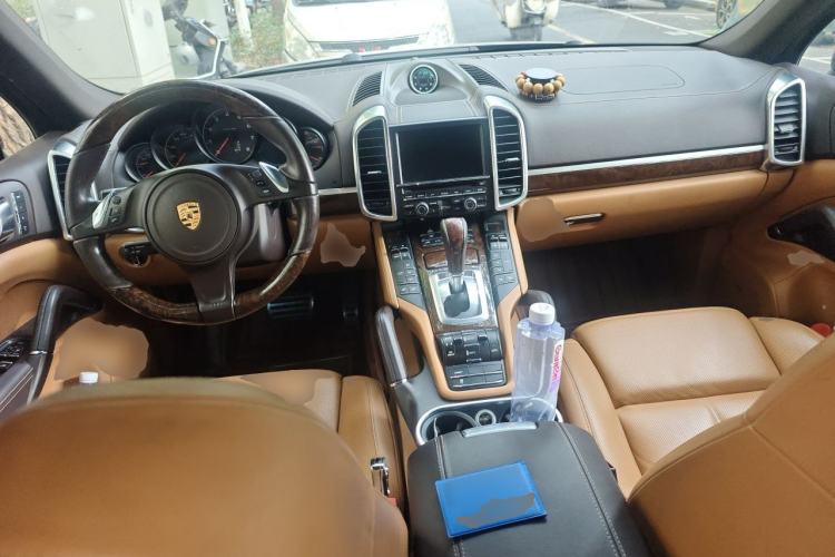 Used Porsche Cayenne 2011 Cayenne 3.0T Center Console