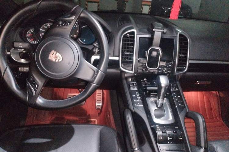 Used Porsche Cayenne 2011 Cayenne 3.0T Center Console