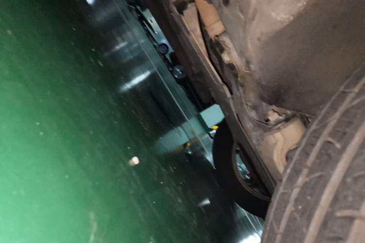 Used Porsche Cayenne 2011 3.6L automatic transmission U.S. specification Chassis Rear Left