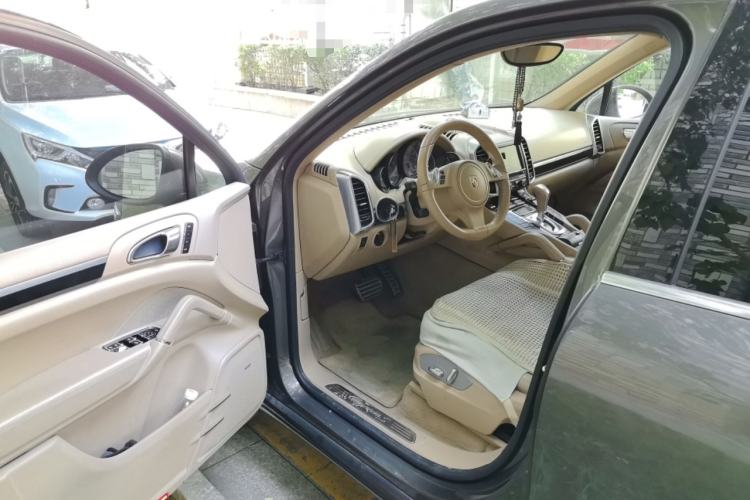Used Porsche Cayenne 2011 Cayenne S Hybrid 3.0T Driver Seat