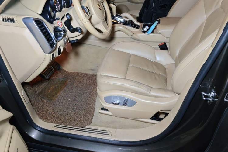 Used Porsche Cayenne 2011 Cayenne 3.0T Driver Seat