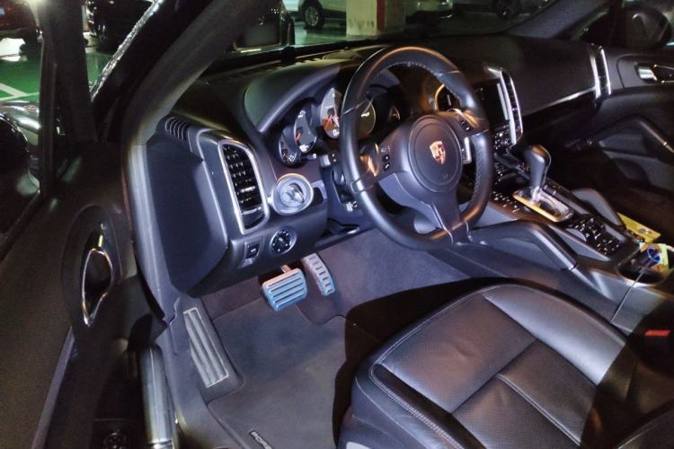 Used Porsche Cayenne 2011 Cayenne S 4.8L Driver Seat