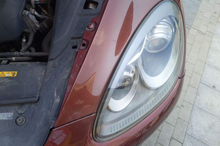 Used Porsche Cayenne 2011 Cayenne S Hybrid 3.0T Engine Bay Left