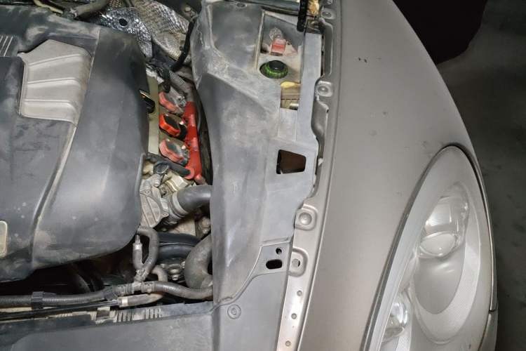 Used Porsche Cayenne 2011 Cayenne 3.0T Engine Bay Left