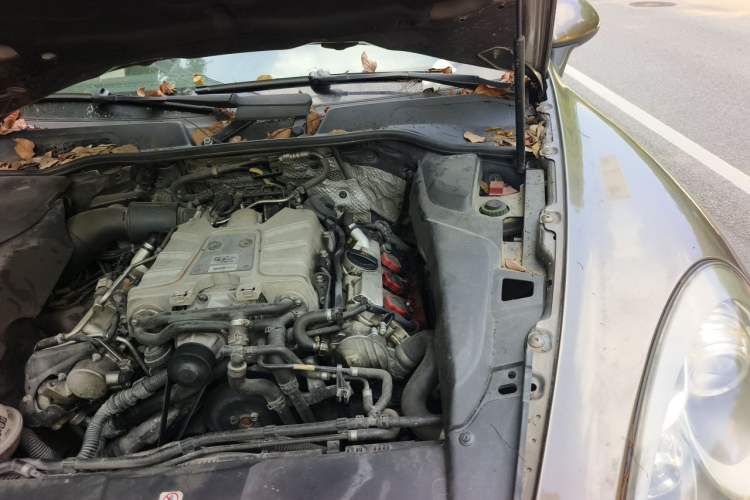 Used Porsche Cayenne 2011 Cayenne 3.0T Engine Bay Left