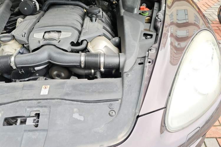 Used Porsche Cayenne 2011 Cayenne S 4.8L Engine Bay Left