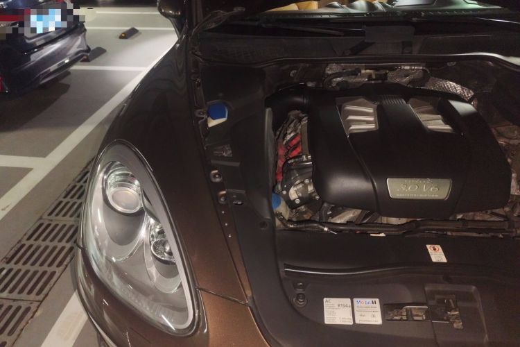 Used Porsche Cayenne 2011 Cayenne 3.0T Engine Bay Right