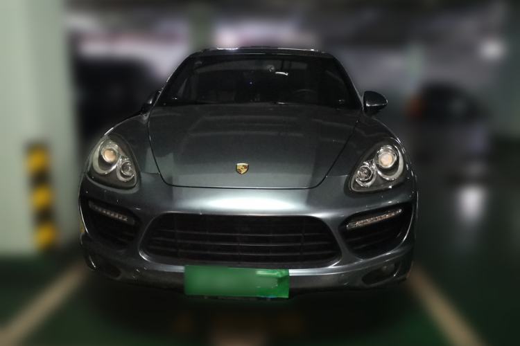 Used Porsche Cayenne 2011 3.6L automatic transmission U.S. specification Front