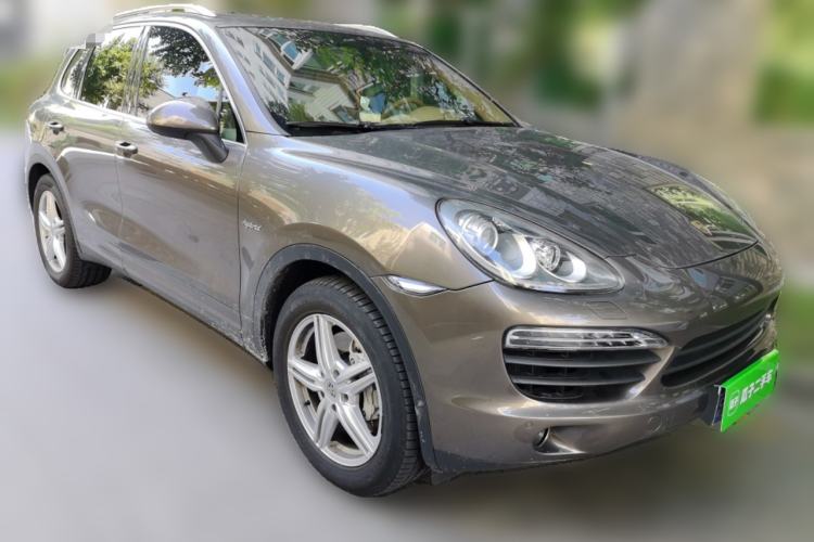 Used Porsche Cayenne 2011 Cayenne S Hybrid 3.0T Front Right 45 Deg
