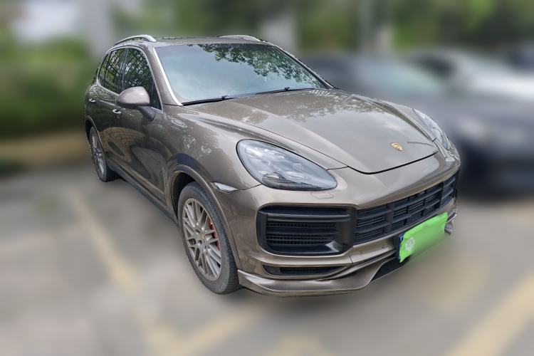 Used Porsche Cayenne 2011 Cayenne Turbo 4.8T Front Right 45 Deg