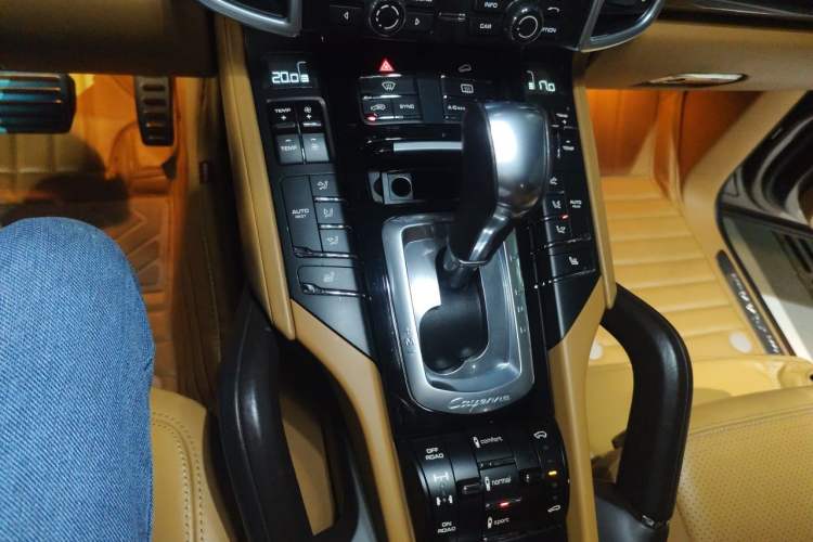 Used Porsche Cayenne 2011 Cayenne 3.0T Gear Lever