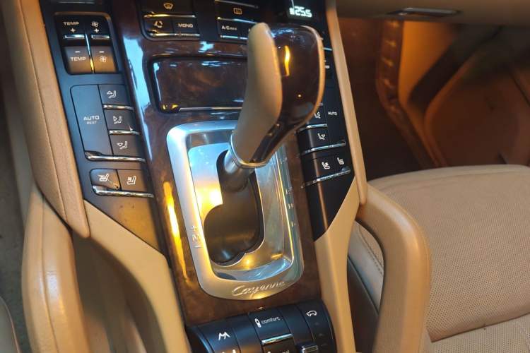 Used Porsche Cayenne 2011 Cayenne 3.0T Gear Lever