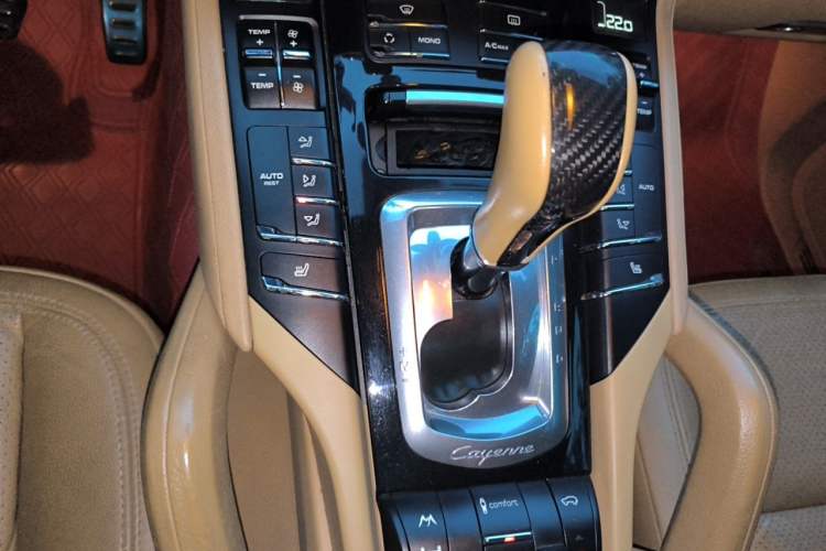 Used Porsche Cayenne 2011 Cayenne 3.0T Gear Lever