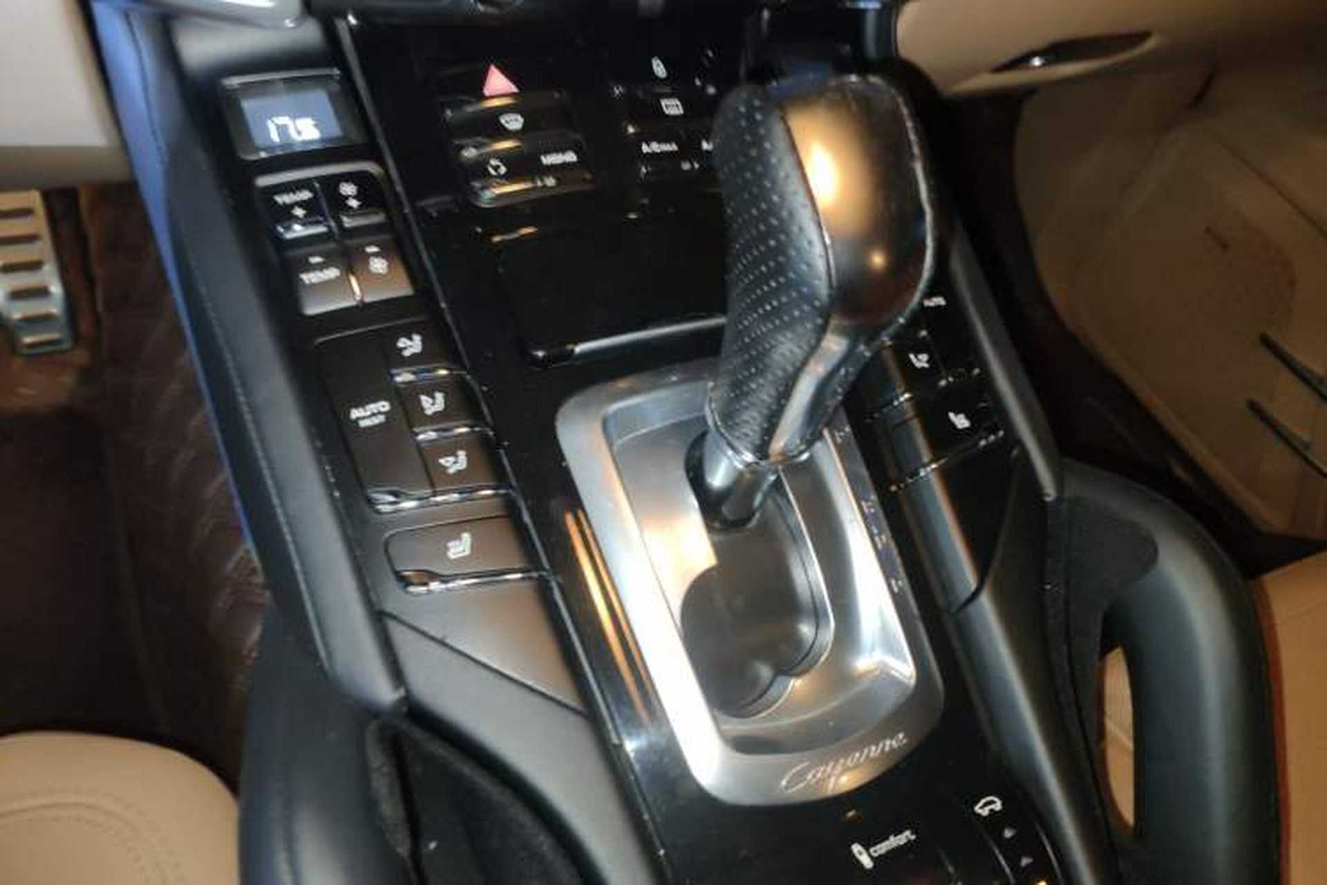 Used Porsche Cayenne 2011 Cayenne S 4.8L Gear Lever