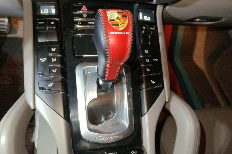 Used Porsche Cayenne 2011 Cayenne 3.0T Gear Lever