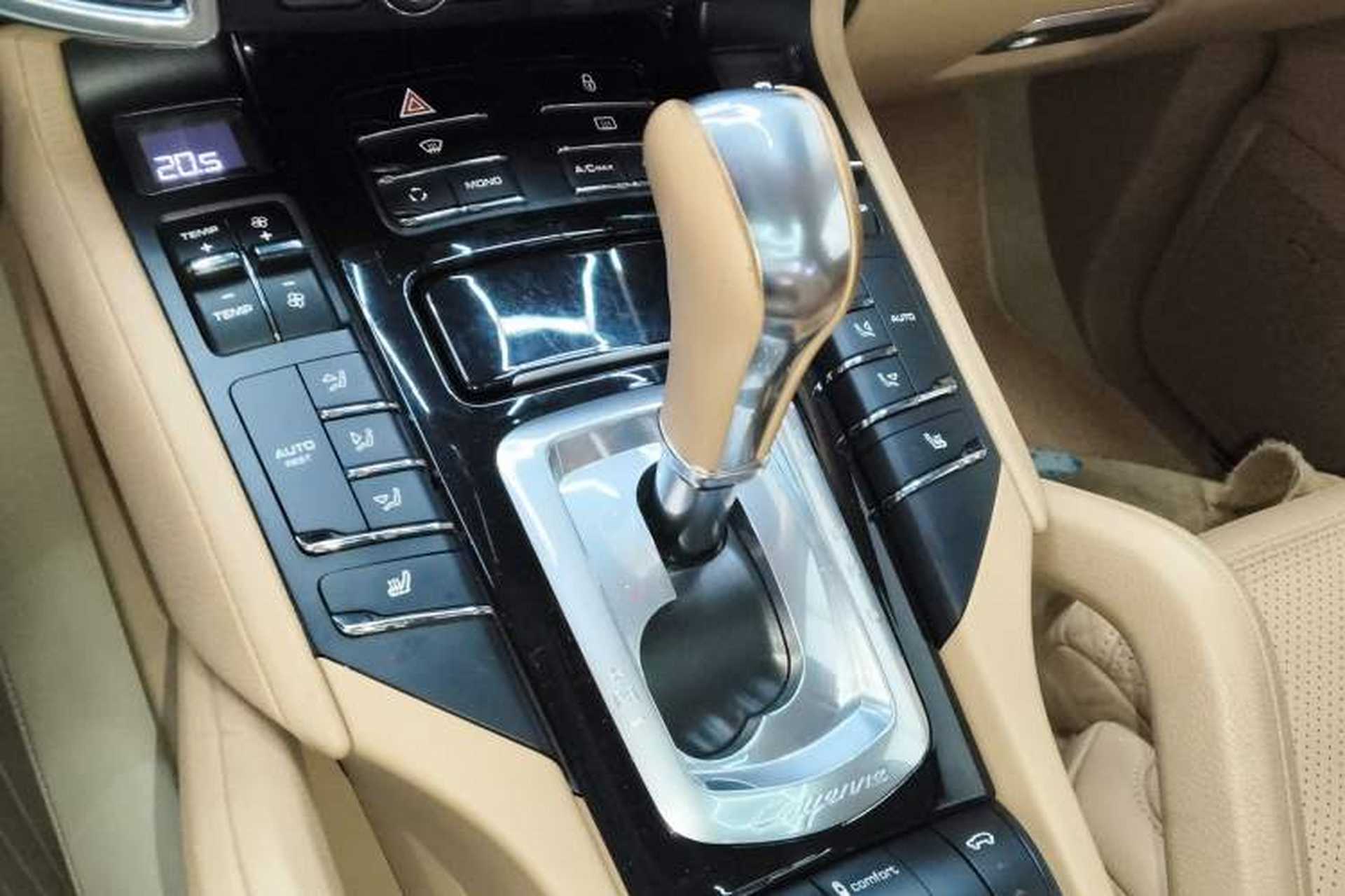 Used Porsche Cayenne 2011 Cayenne 3.0T Gear Lever