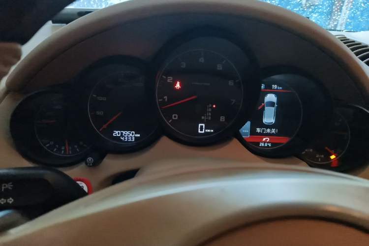 Used Porsche Cayenne 2011 Cayenne 3.0T Instrument Cluster