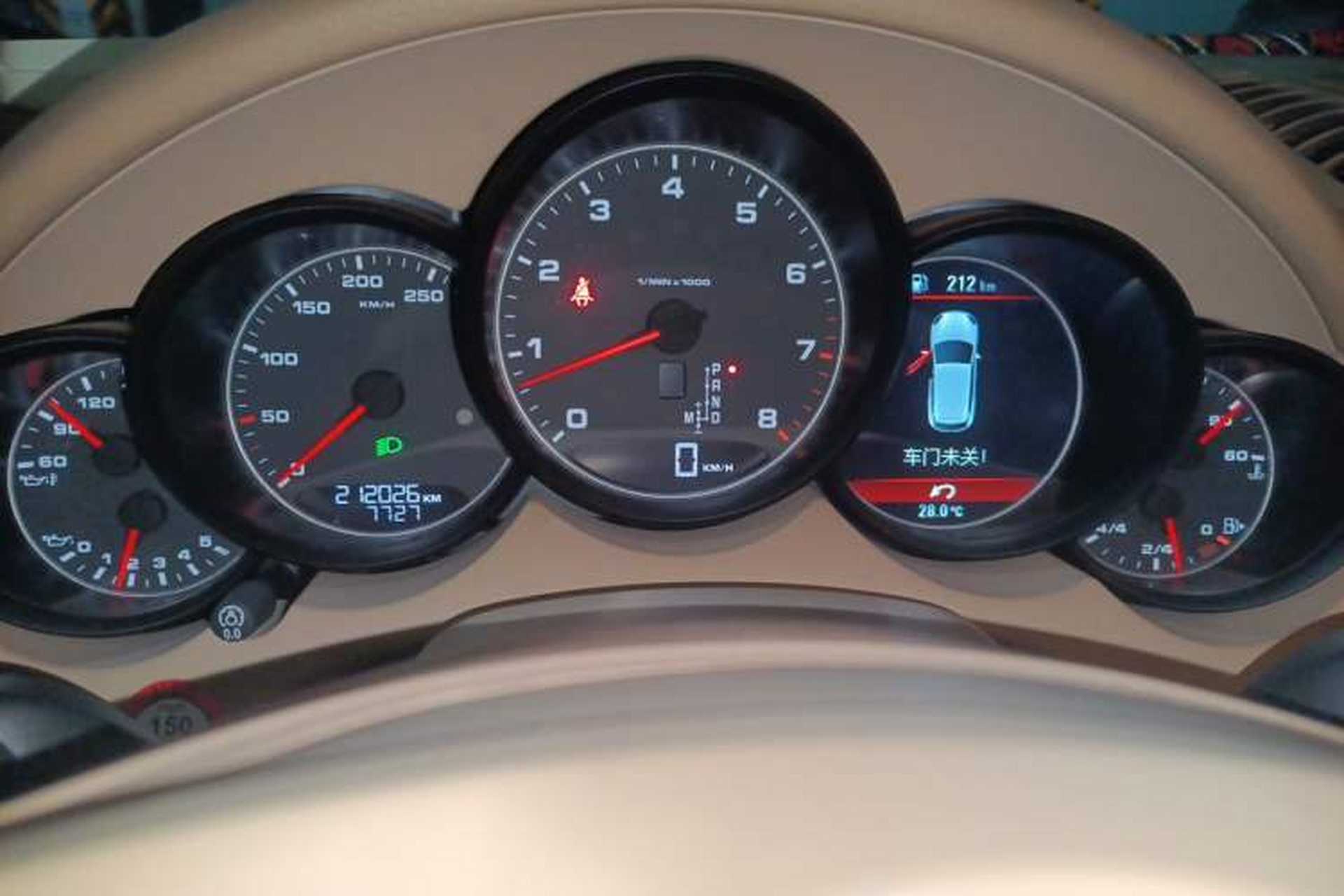 Used Porsche Cayenne 2011 Cayenne 3.0T Instrument Cluster