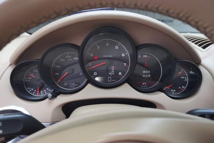 Used Porsche Cayenne 2011 Cayenne 3.0T Instrument Cluster