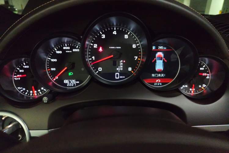 Used Porsche Cayenne 2011 Cayenne 3.0T Instrument Cluster