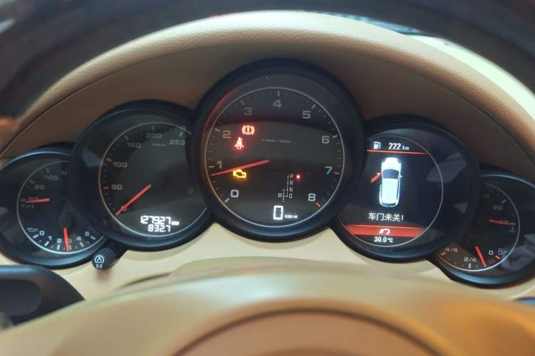 Used Porsche Cayenne 2011 Cayenne 3.0T Instrument Cluster