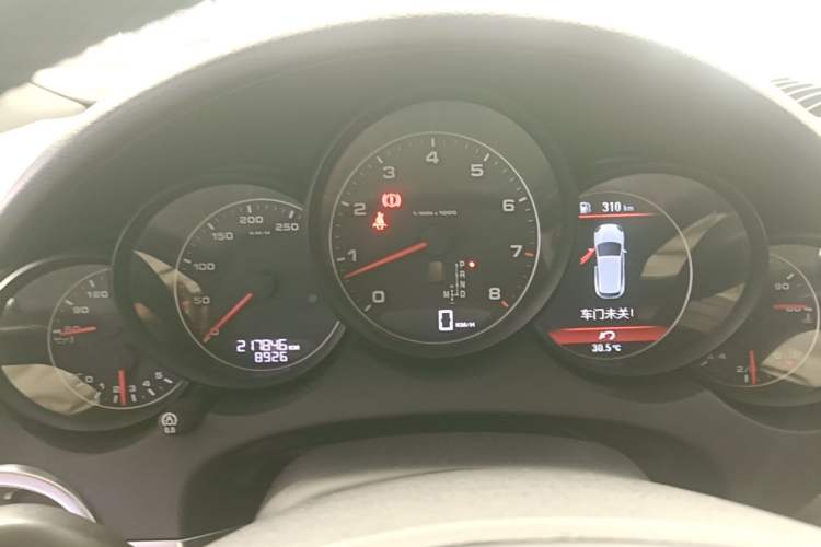 Used Porsche Cayenne 2011 Cayenne 3.0T Instrument Cluster