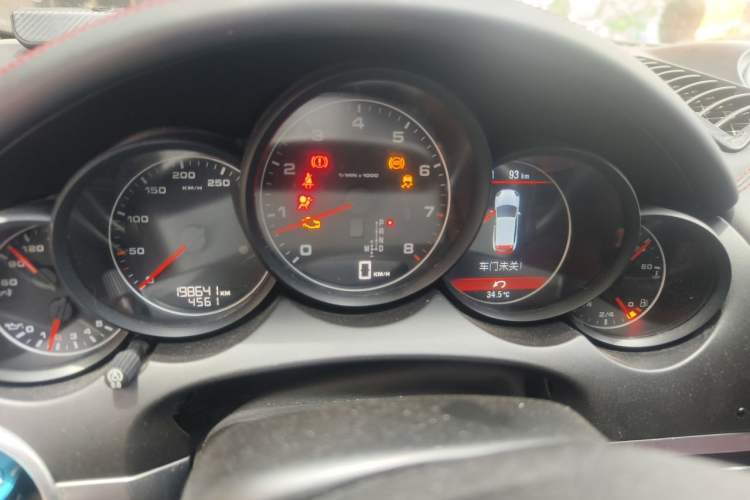 Used Porsche Cayenne 2011 Cayenne 3.0T Instrument Cluster